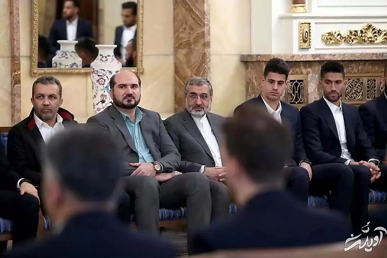 تصاویر - بدرقه ملی پوشان فوتبال با حضور رئیسی